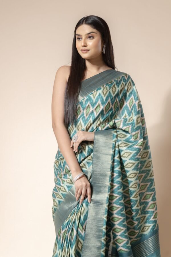 Pista Cotton Digital Print Saree With Unstitched Blouse - Image 3