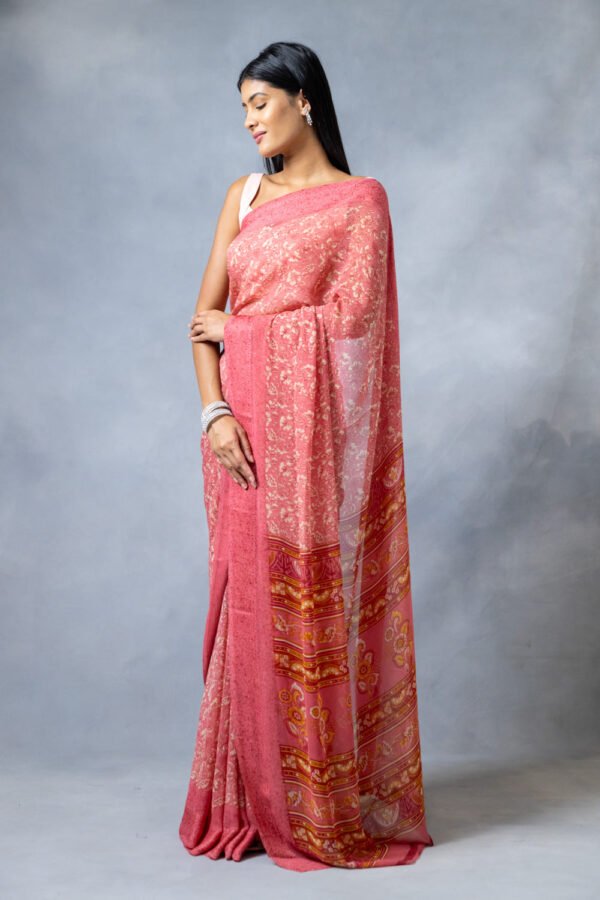 Gajari Georgette Floral Print Saree With Unstitched Blouse - Image 3
