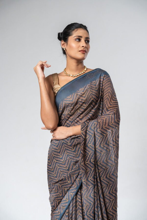Rama Georgette Swarovski Saree With Unstitched Blouse - Image 3