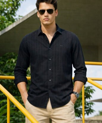 Men's Black Slim Fit Solid Casual Shirt