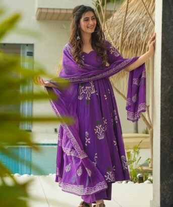 Women's Purple Heavy Cotton Heavy Digital Printed Anarkali Sets