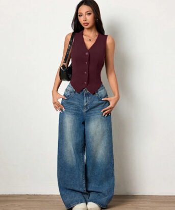 Structured V-Neck Buttoned Sleeveless Vest Top in Maroon