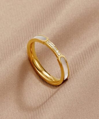 Mother Of Pearl & Crystal Ring
